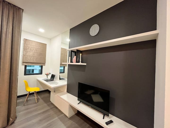 Homestay Bangi Wifi Swimming Pool Netflix Suite - Bandar Baru Bangi