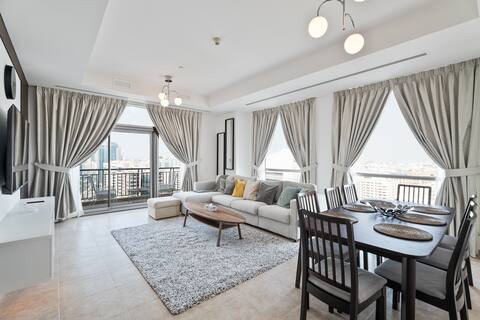 Cozy 3br in the heart of Dubai near clocktower