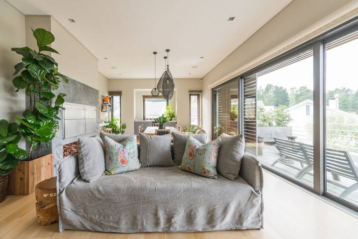 Opulent Four bedroom home for rent… gallery image 5