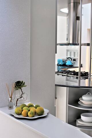 Casa Bonita on the beach, Gordon’s Bay gallery image 3