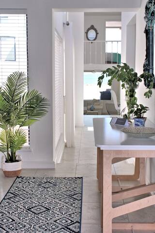 Casa Bonita on the beach, Gordon’s Bay gallery image 2