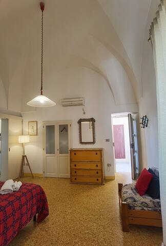 Entire home with 1 bedrooms in Nardo - Two-room apartment with internal garden and patio