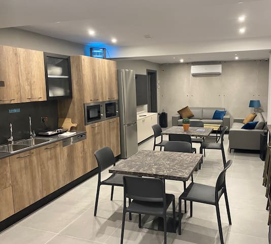 Guesthouse Forty Eight managed Airbnb listing 3
