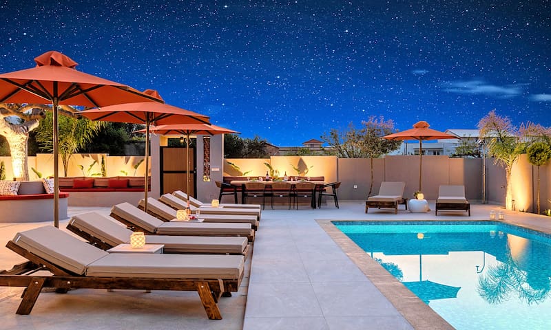 Villa Remezzo Heated Pool, Beach Side, 24 guests