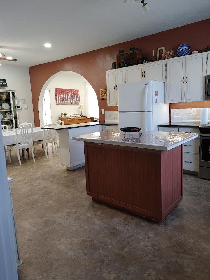 Top 10 Airbnb Vacation Rentals In Cardston, Canada Updated 2024 Trip101