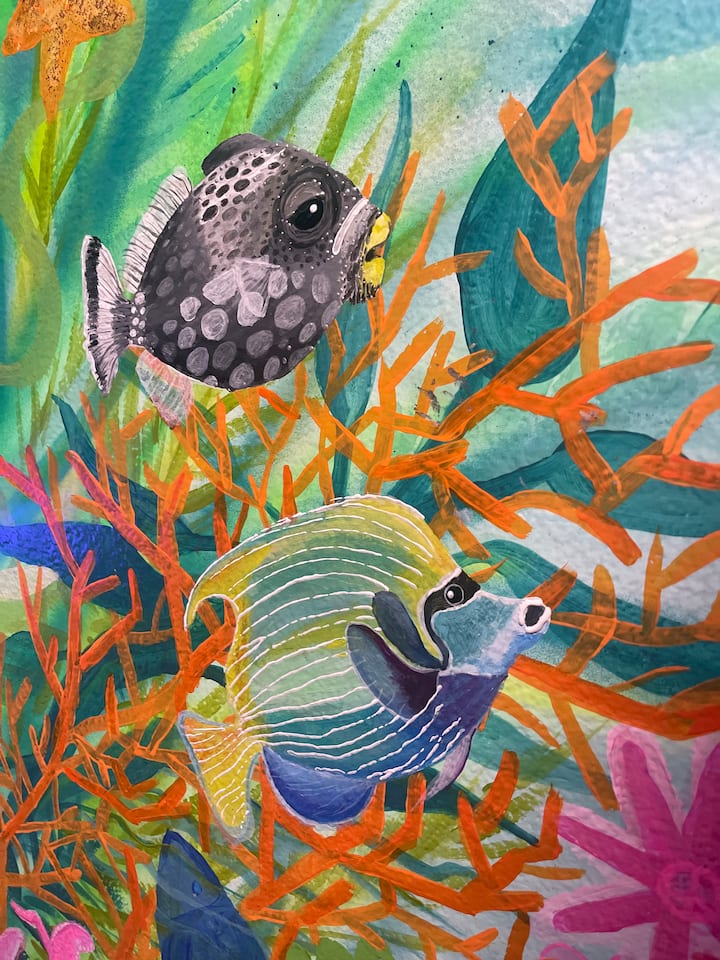 תקריב של ציור הקיר של חדר המיטות.  זו היצירה של הבעלים, פאם!