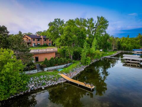 Breezy Hills All 4 Condos -Lake Bemidji, PB Trail!
