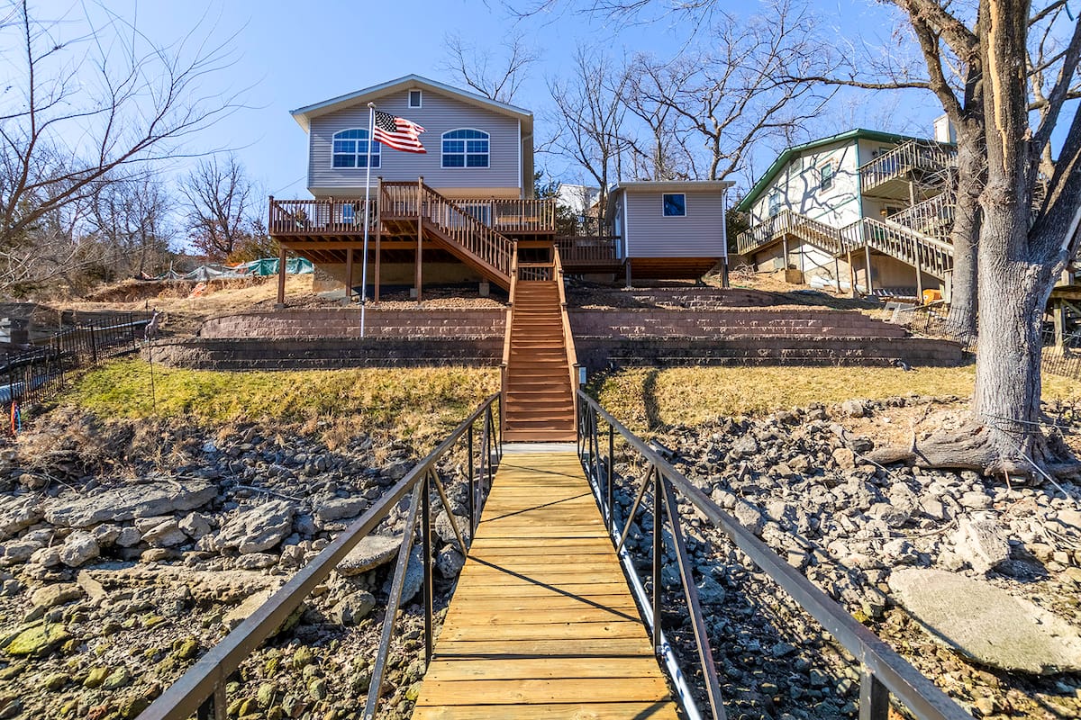 Ideal Lake Front House