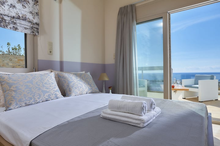 Elkysti Crete Apartment Eleftheria - La chambre avec vue sur la mer