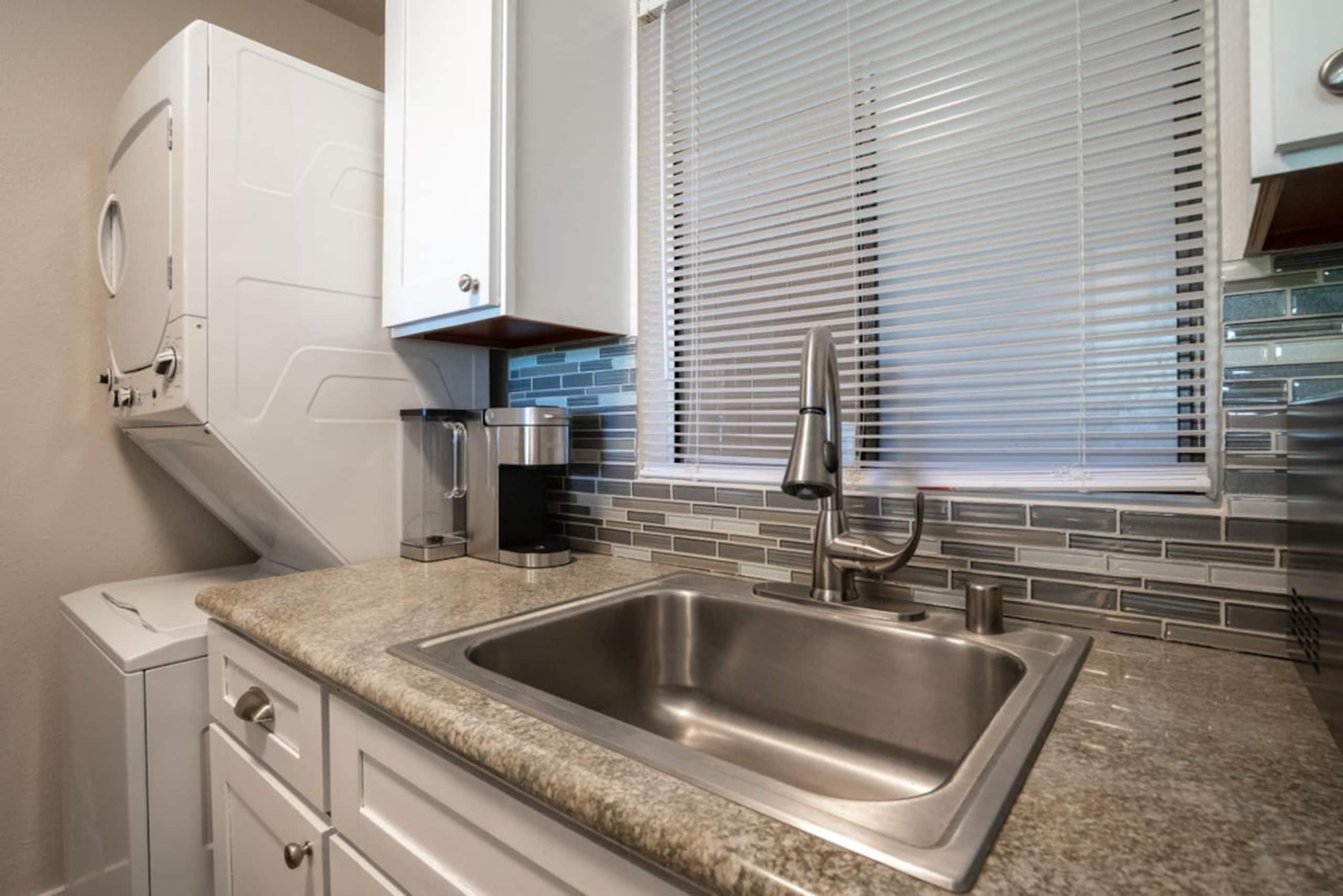 Condo in Kihei · ★4.95 · 2 bedrooms · 3 beds · 2 baths - Image 21