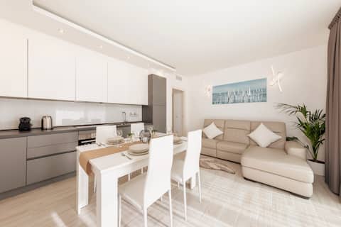 Annuncio Airbnb popolare: ★[JESOLO-DELUXE]★ Elegant Apartment with Pool a Jesolo
