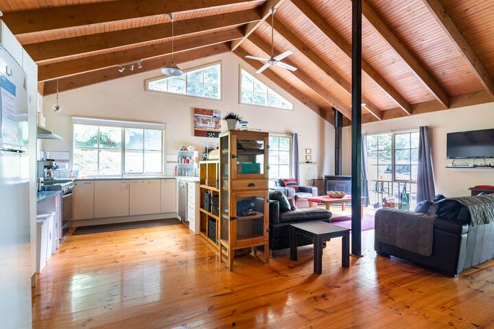 Wattletree Cottage gallery image 3