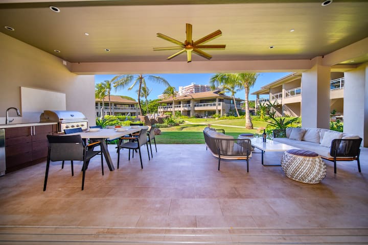 Luxe private villa w/lanai + BBQ, steps to beach