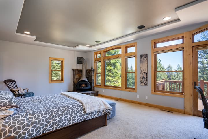 غرفة النوم الرئيسية رقم1 - سرير بحجم كبير