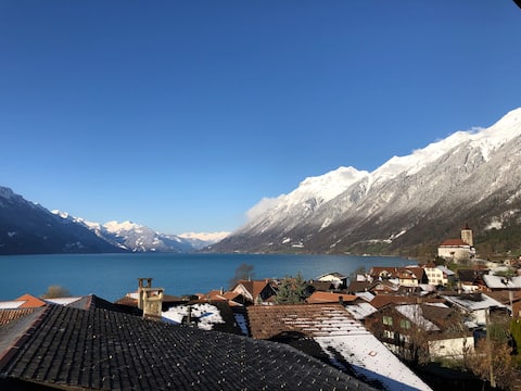 Lovely 2 room apartment in historic Brienz