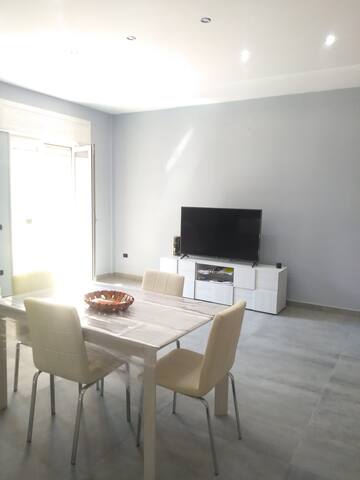 Ample house between Bagnoli and Fuorigrotta area