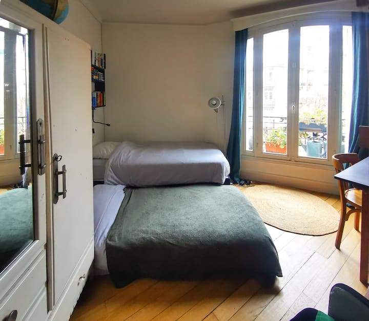 Dormitorio 3
1 cama individual
1 matelas au sol 
1 escritorio
1 armario