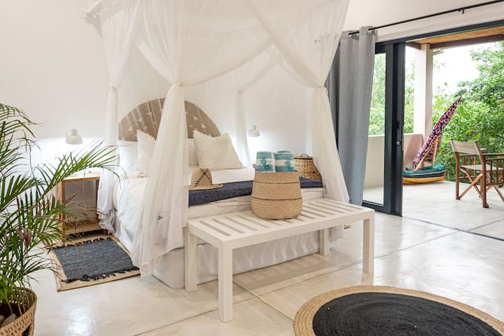 Dormitorio 3
Al igual que con todas las habitaciones, esta habitación tiene acceso al pasillo y a la terraza. 