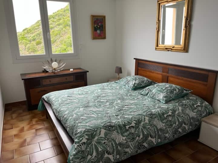 غرفة النوم 1