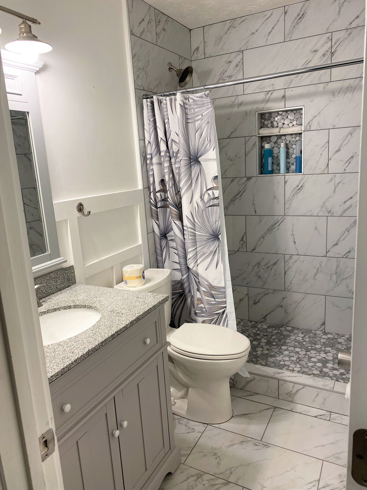Peaceful, 4 Bedroom, 2 Bath ranch, near everything