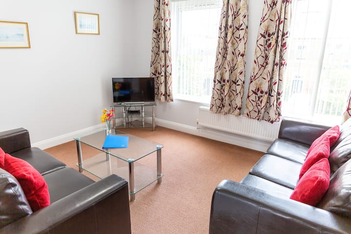 Flat 6 Tamarisk Court - Weymouth