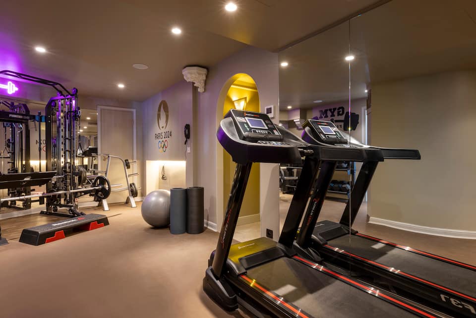 Maison Cardinal Furstemberg, a Paris townhouse with its own spa floor, Paris, Île-de-France, France, photo 8 of 10