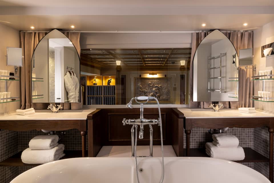 Maison Cardinal Furstemberg, a Paris townhouse with its own spa floor, Paris, Île-de-France, France, photo 5 of 10