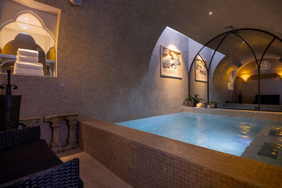 Maison Cardinal Furstemberg, a Paris townhouse with its own spa floor, Paris, Île-de-France, France, photo 6 of 10