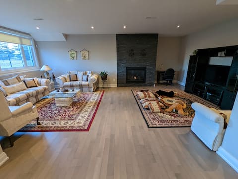 Top performing Airbnb: Spacious Walk-Out Basement with Scenic Views in Rideau Jock