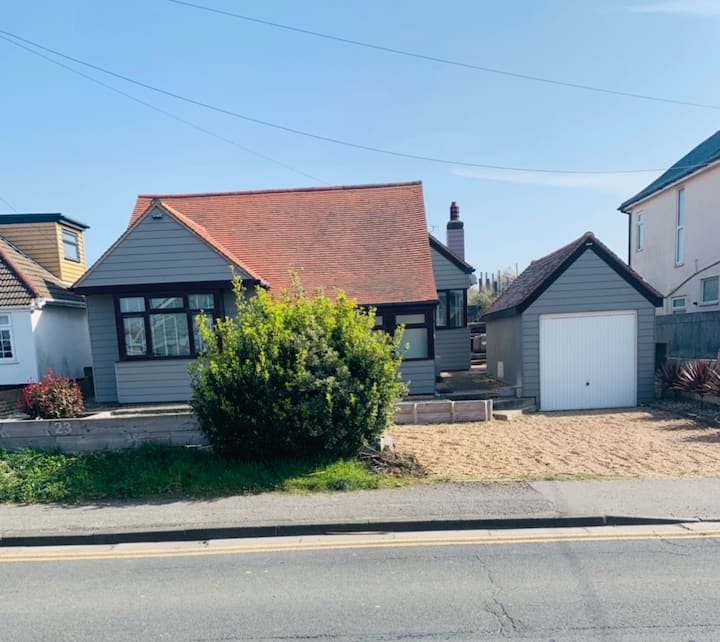 3 double bedroom house with direct access to beach Houses for Rent in