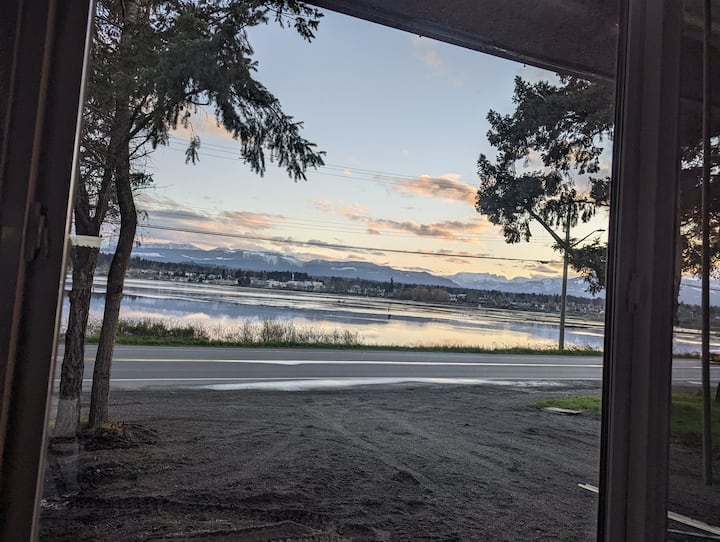 Dyke Rd House home away from home Vacation homes for Rent in