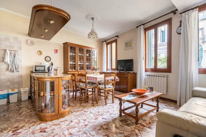 La casa di Gina-Intero alloggio gallery image 3