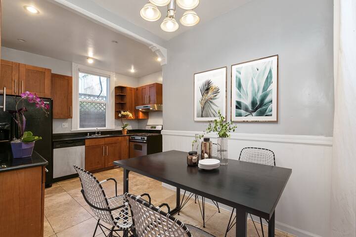 Luxurious, enormous garden flat in NoPa gallery image 2