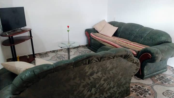 Casa Agradável Com Estacionamento Incluso - Serra Negra