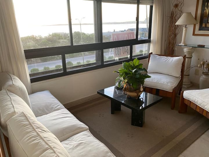 Beautiful oceanfront apartment with garage Apartments for Rent in