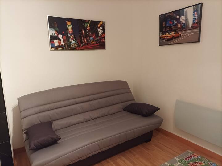 Canapé clic clac dans chambre 3