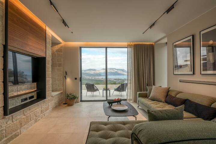 Villa Phos | Luxury, private pool&stunning seaview gallery image 5