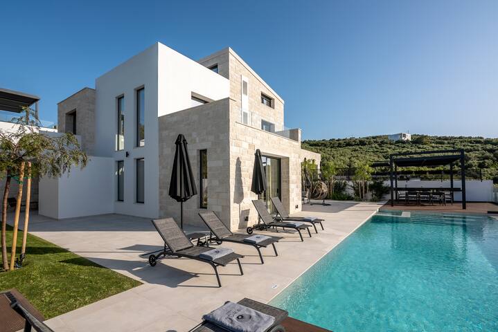 Villa Phos | Luxury, private pool&stunning seaview gallery image 2