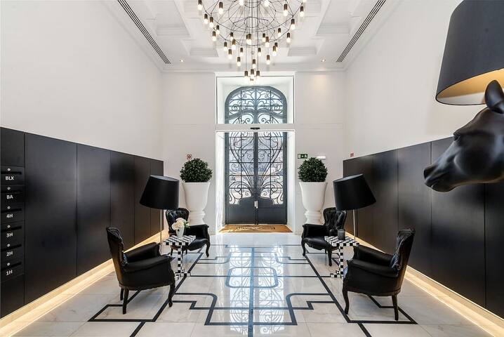 MY LX FLAT Luxury Design Gem in Rossio gallery image 3