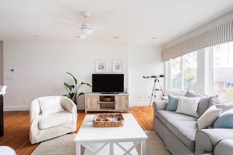 Spacious Oceanview Villa (Sleeps 22)