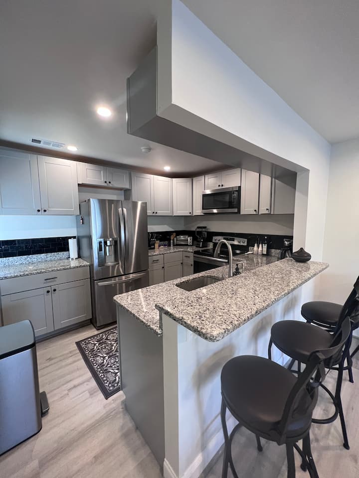 Quiet and Cozy | 2BR in Tysons | Parking + Metro
