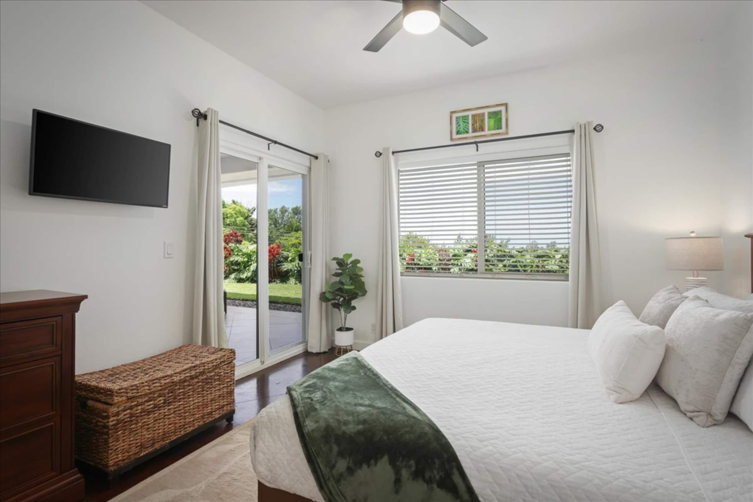 Home in Kailua-Kona · ★4.98 · 3 bedrooms · 5 beds · 2.5 private baths - Image 21