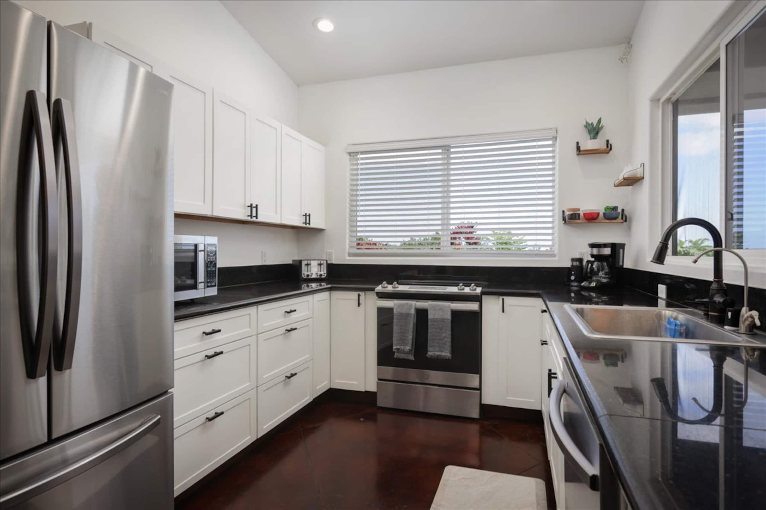 Home in Kailua-Kona · ★4.98 · 3 bedrooms · 5 beds · 2.5 private baths - Image 10