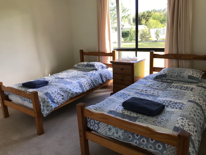 Top 6 Airbnb Vacation Rentals In Cooloola Cove, Australia Updated