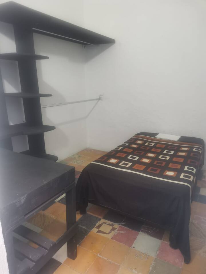 1 or 2 guests 15 minutes from the San Marcos fair Vacation homes for