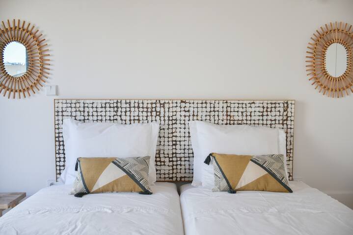 Sunny penthouse jacuzzi 2 bedrooms, center gallery image 4