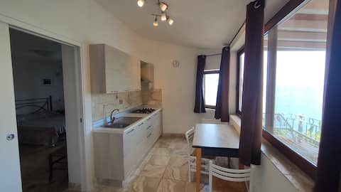 Successful Airbnb property: follow the stairs and reach the sea in Capoliveri