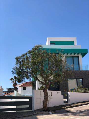 AQUA ZEN Villa, by the beach with private pool gallery image 2