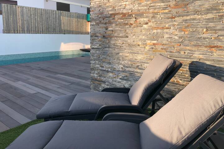 AQUA ZEN Villa, by the beach with private pool gallery image 5