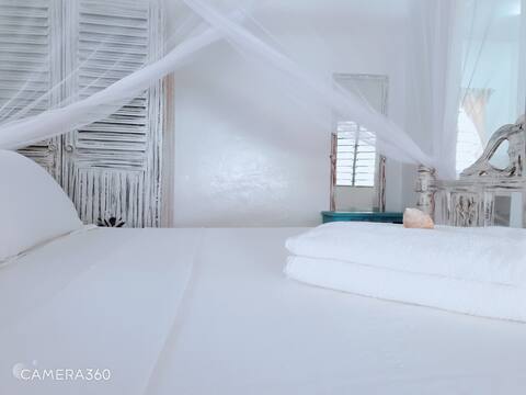 Diwani Cottage, 1-Bed Studio with Balcony